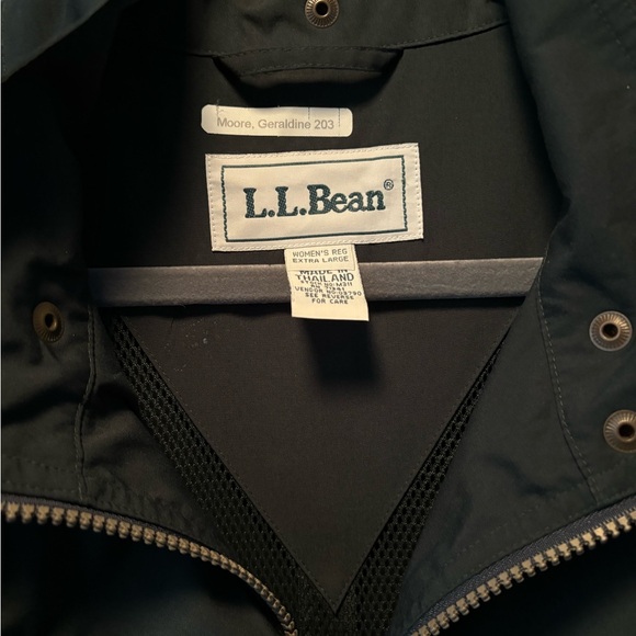 L.L. Bean Women’s Raincoat XL Olive Green EUC - Picture 2 of 6